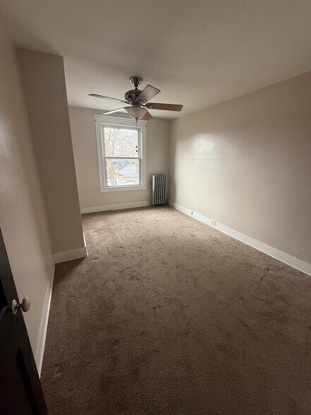 Building Photo - 63 Park Pl