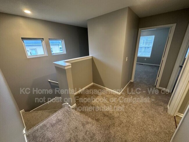 Building Photo - 1955 N 80th Ct