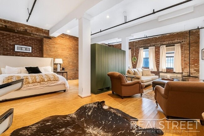 Floorplan - 337 Kent Avenue