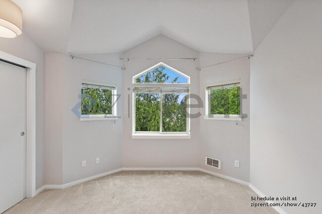 Building Photo - 11570 Stone Ave N