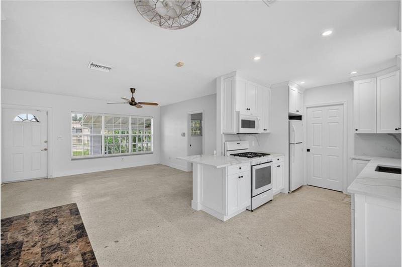 Building Photo - 3131 SW 20th Ct