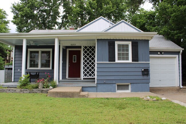 Primary Photo - 1822 Hunting Ave