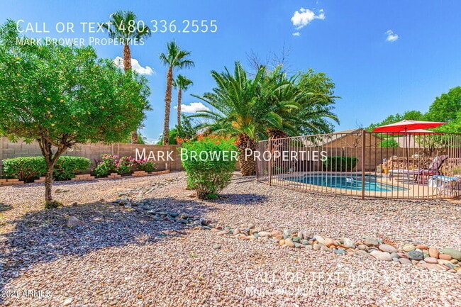 Building Photo - 2623 E Detroit Pl