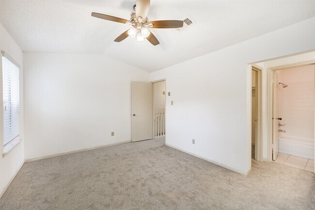 Building Photo - 12500 Brookglade Cir