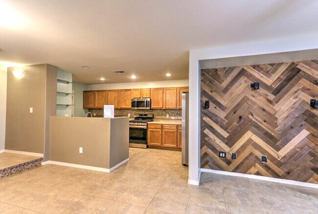 Building Photo - Rancho Sahuarita