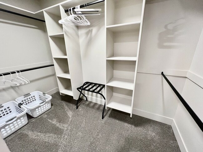 Building Photo - 1379 Pinecrest Trl