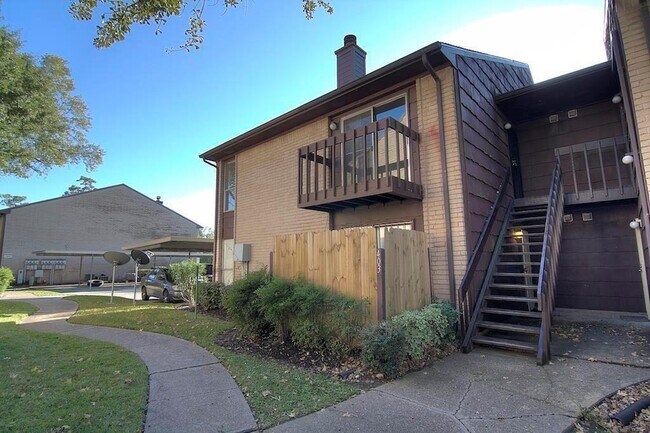 Building Photo - 12905 Woodforest Blvd