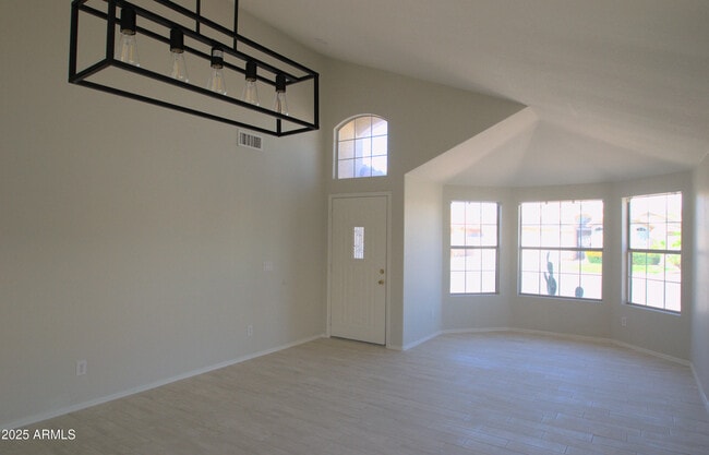 Building Photo - 7929 W Wescott Dr