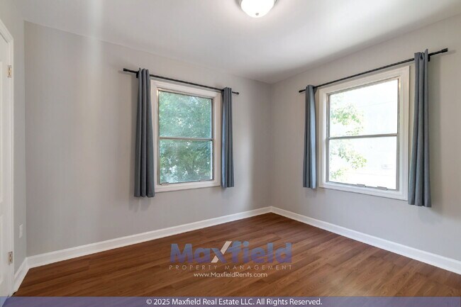 Building Photo - 2450 S 900 E
