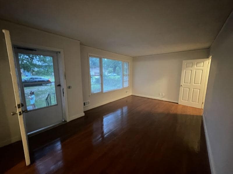 Building Photo - 3224 Bronx Rd