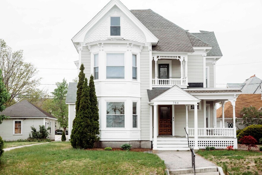Building Photo - 784 Chestnut St