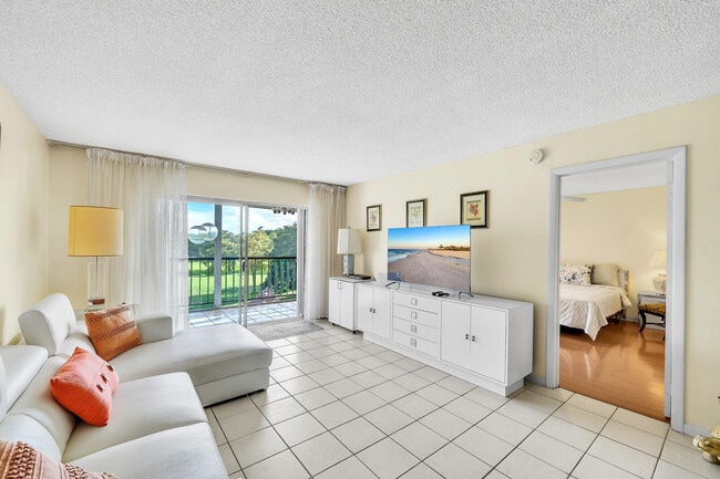 Building Photo - 6200 NW 44th St