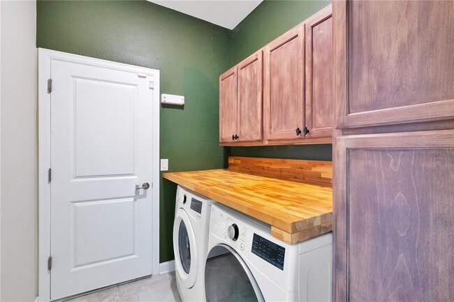 Building Photo - 4452 Seven Canyons Dr