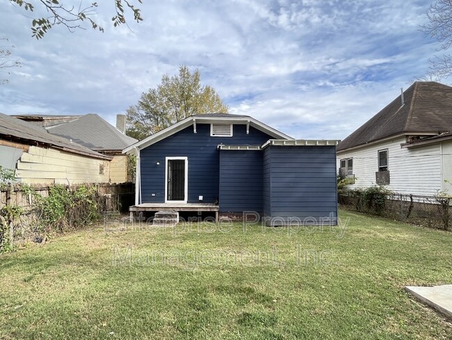 Building Photo - 1393 McMillan St