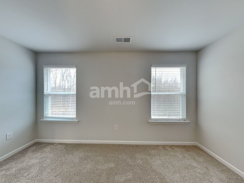 Building Photo - 4001 Zepelin Wy