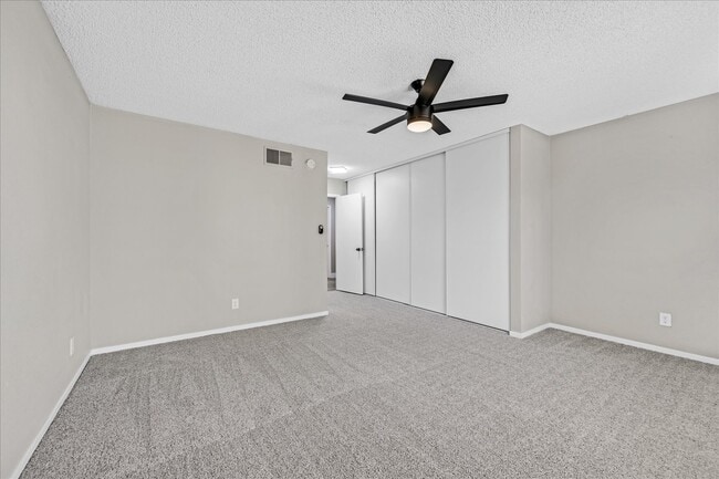 Building Photo - 3849 Boca Chica Ave