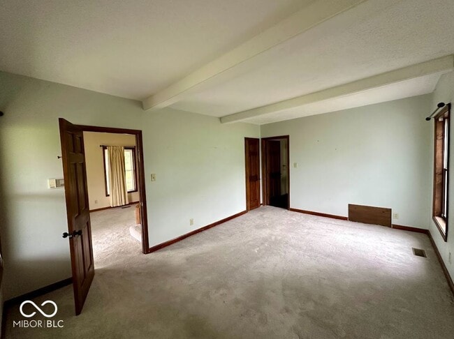 Building Photo - 2908 County Rd 1000 S