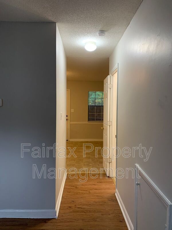 Building Photo - 1419 Cherrycrest Drive