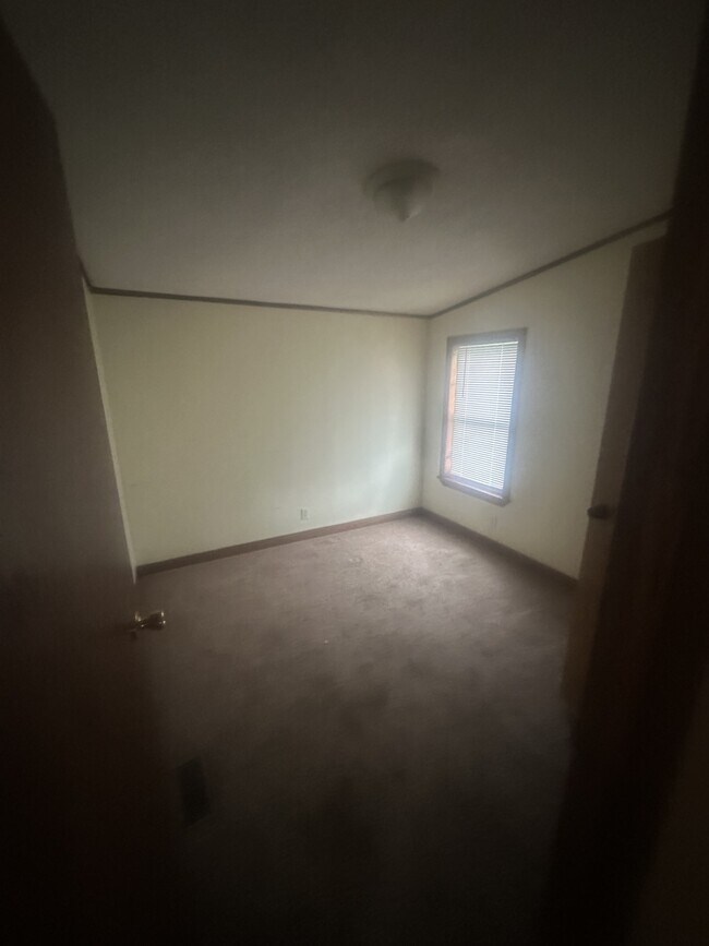 Building Photo - 862 OH-93