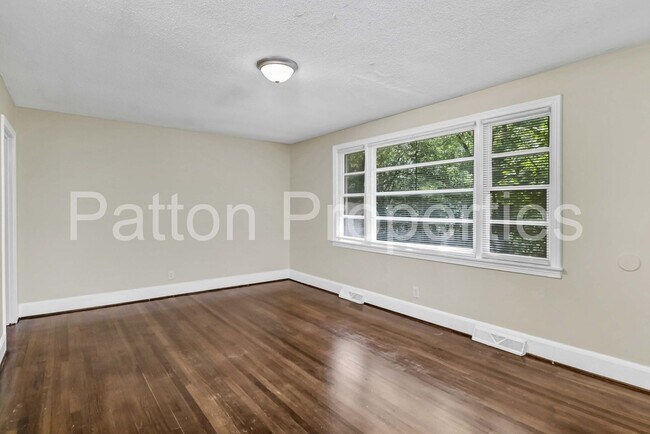 Building Photo - 3901 Bright Ave