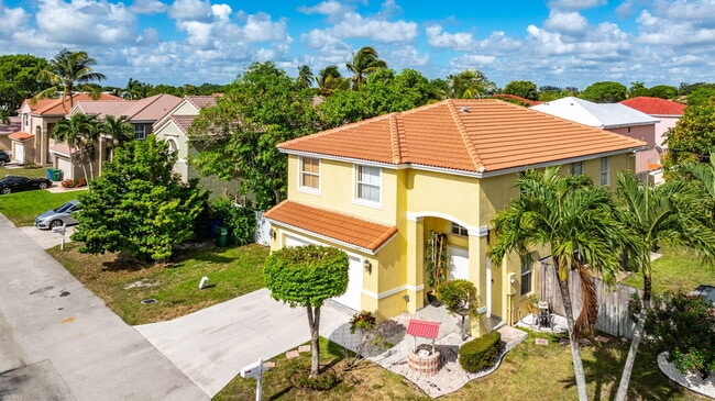 Building Photo - 3385 Seabreeze Ln