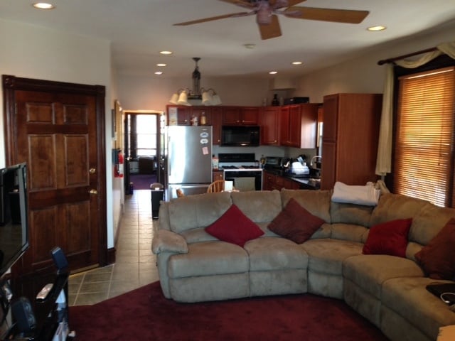 Building Photo - 923 Fayette St