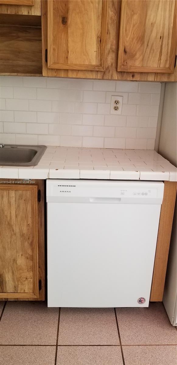 Building Photo - 2526 Taylor St