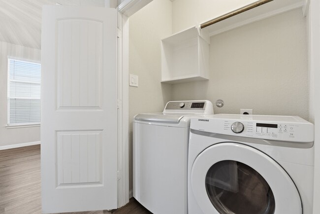 Building Photo - 2914 Lawrence Pk Ct