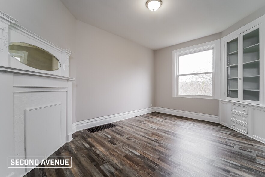 Building Photo - 25 Dunlap St