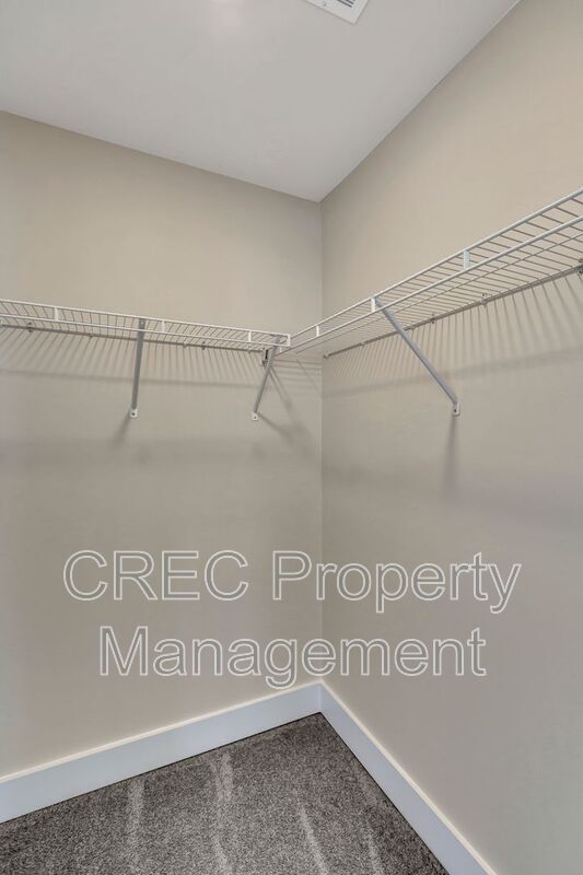 Building Photo - 7811 Park Gate Dr