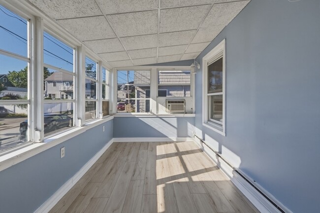 Building Photo - 1080 Shirley St