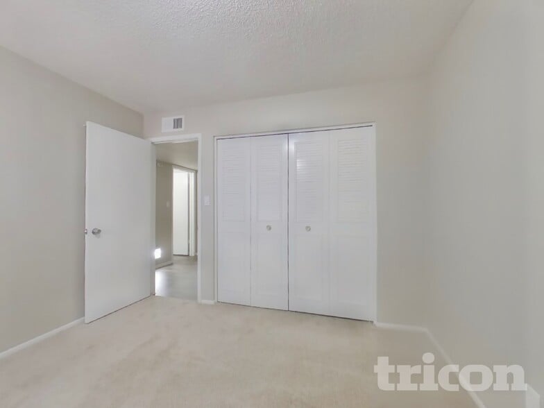 Building Photo - 4207 W Eva St