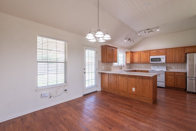 Building Photo - 17405 Bronze Ln