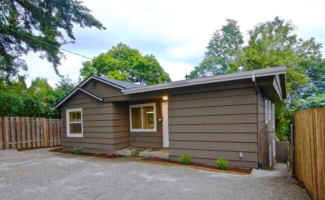 Front of House - 5163 S Augusta St