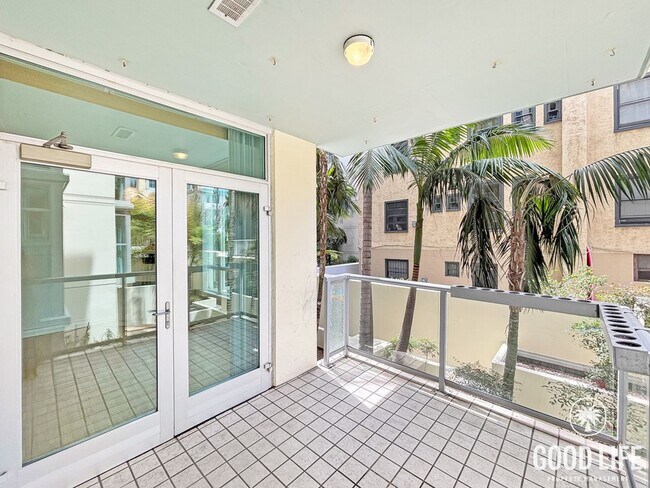 Building Photo - STUNNING 2 BED/2 BATH CONDO AVAILABLE IN THE DISCOVERY BUILDING IN CORTEZ HILL!
