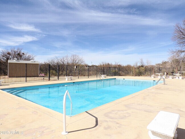 Building Photo - 4307 Plaza Vista