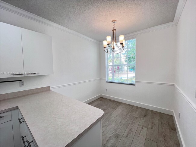 Building Photo - 725 NW 156th Ave