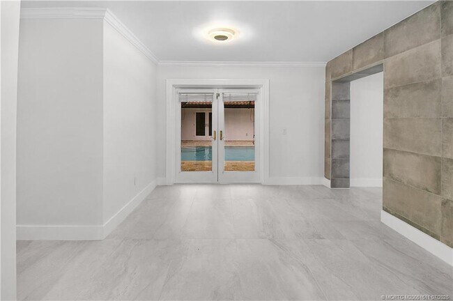 Building Photo - 4 Copaire Rd