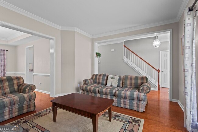 Building Photo - 304 Fairbrook Cir