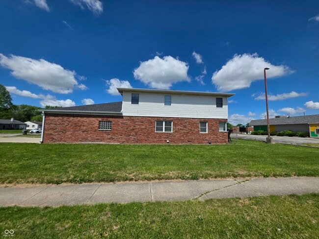 Building Photo - 3803 Biscayne Rd