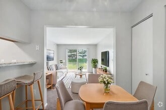 Building Photo - Hanna Village