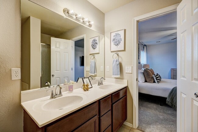 Building Photo - Turnkey Living in Owasso, Stylish Furnished 3-Bed Home with Pond & 2-Car Garage!