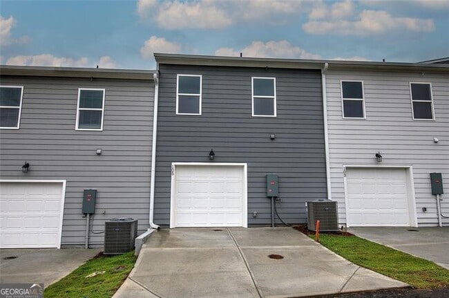 Building Photo - 105 Dellinger Park
