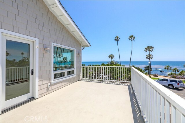 Building Photo - 376 Cliff Dr