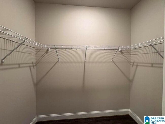 Building Photo - 4401 Lennox Pl