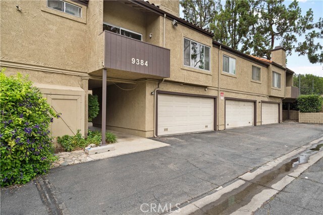 Building Photo - 9384 Roundup Dr