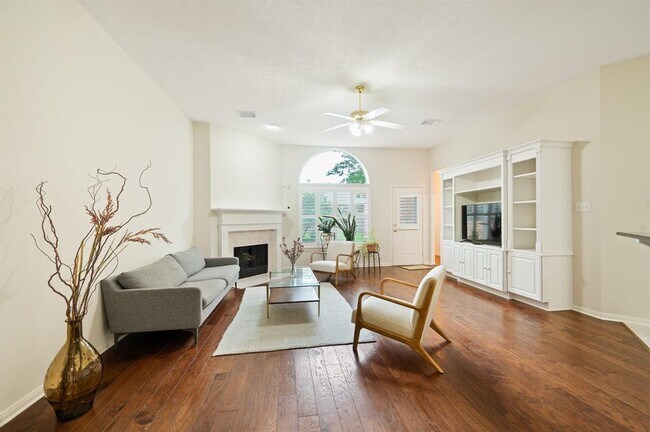 Building Photo - 11539 Whittier Bridge Ln