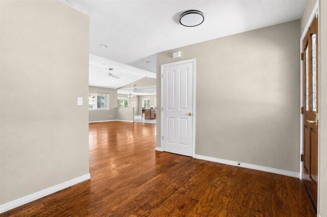 Building Photo - Private Gated Mini-Ranch • 7+ Acres • Luxury Country Living • Indoor Pool • Horses Welcome