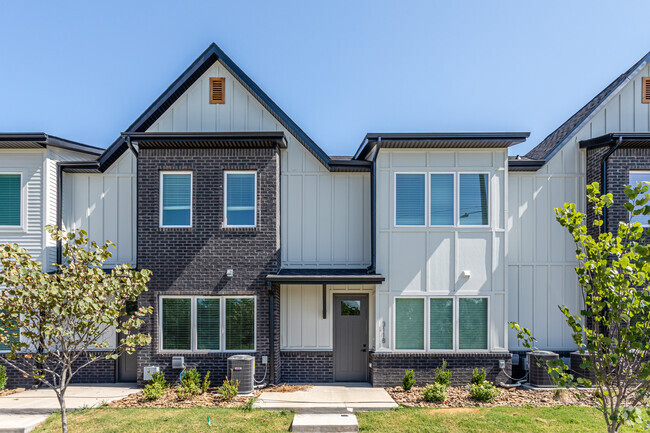 Primary Photo - Elm Tree Townhomes