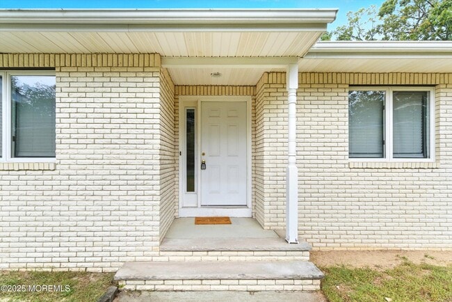 Building Photo - 257 Alexander Ave